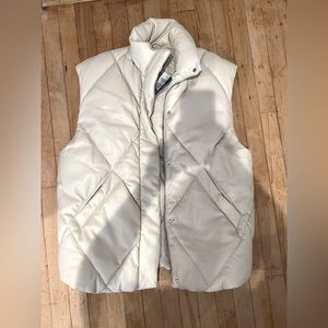 Abercrombie Fitch Leather Puffer Vest Ivory Off White M